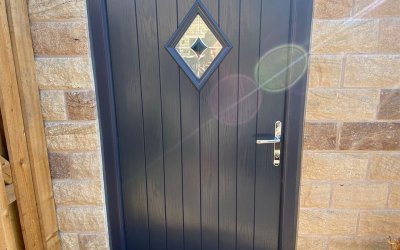 Door resprayed to Anthracite Grey